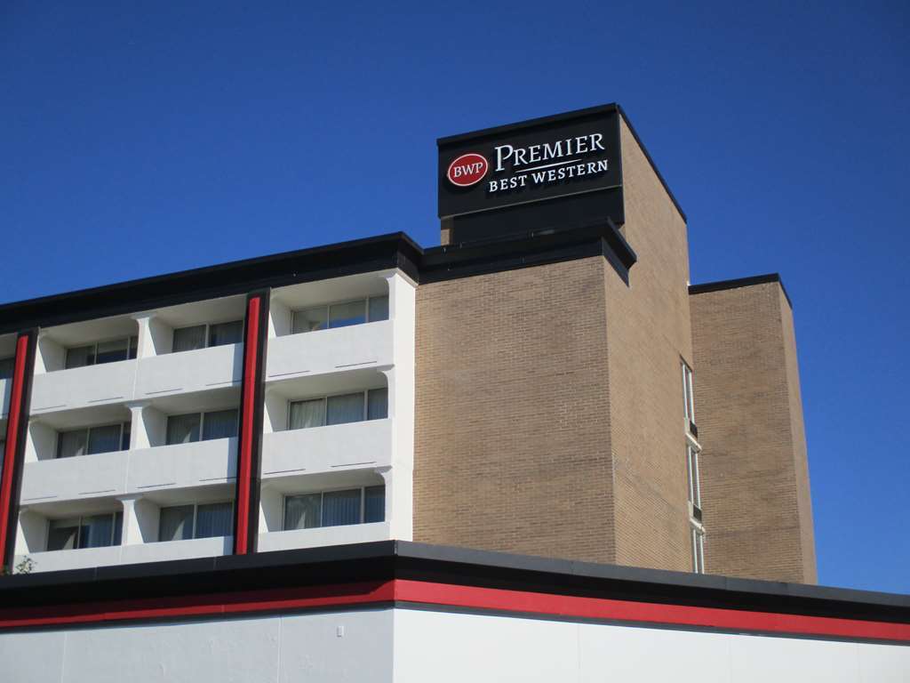 Best Western Plus Kansas City Sports Complex Hotel Exterior photo