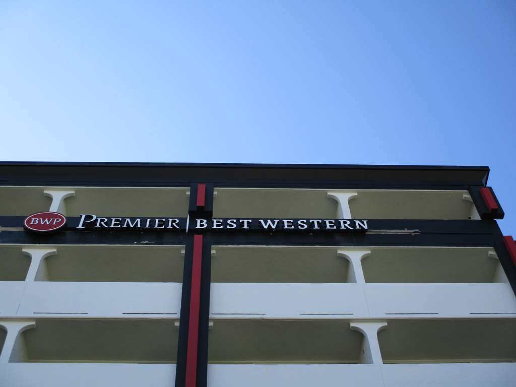 Best Western Plus Kansas City Sports Complex Hotel Exterior photo